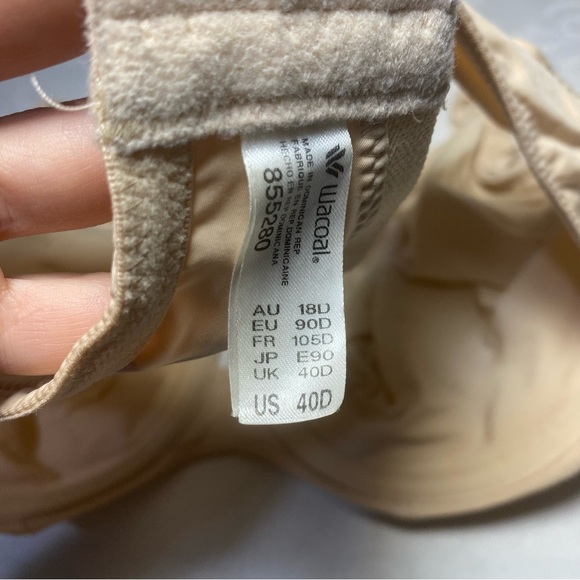 Wacoal Demi Nude Stretchy Bra Comfortable Nordstrom TShirt Underwire 40D EUC - Picture 6 of 7